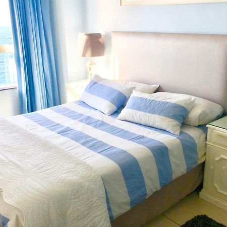 Hightide Apartment Amanzimtoti Luaran gambar