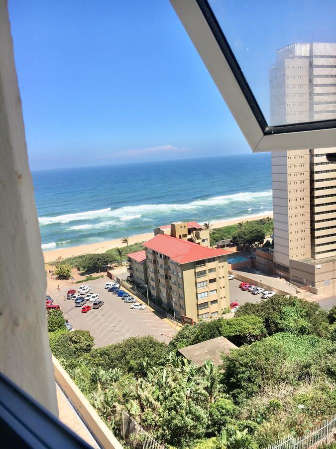 Hightide Apartment Amanzimtoti Luaran gambar
